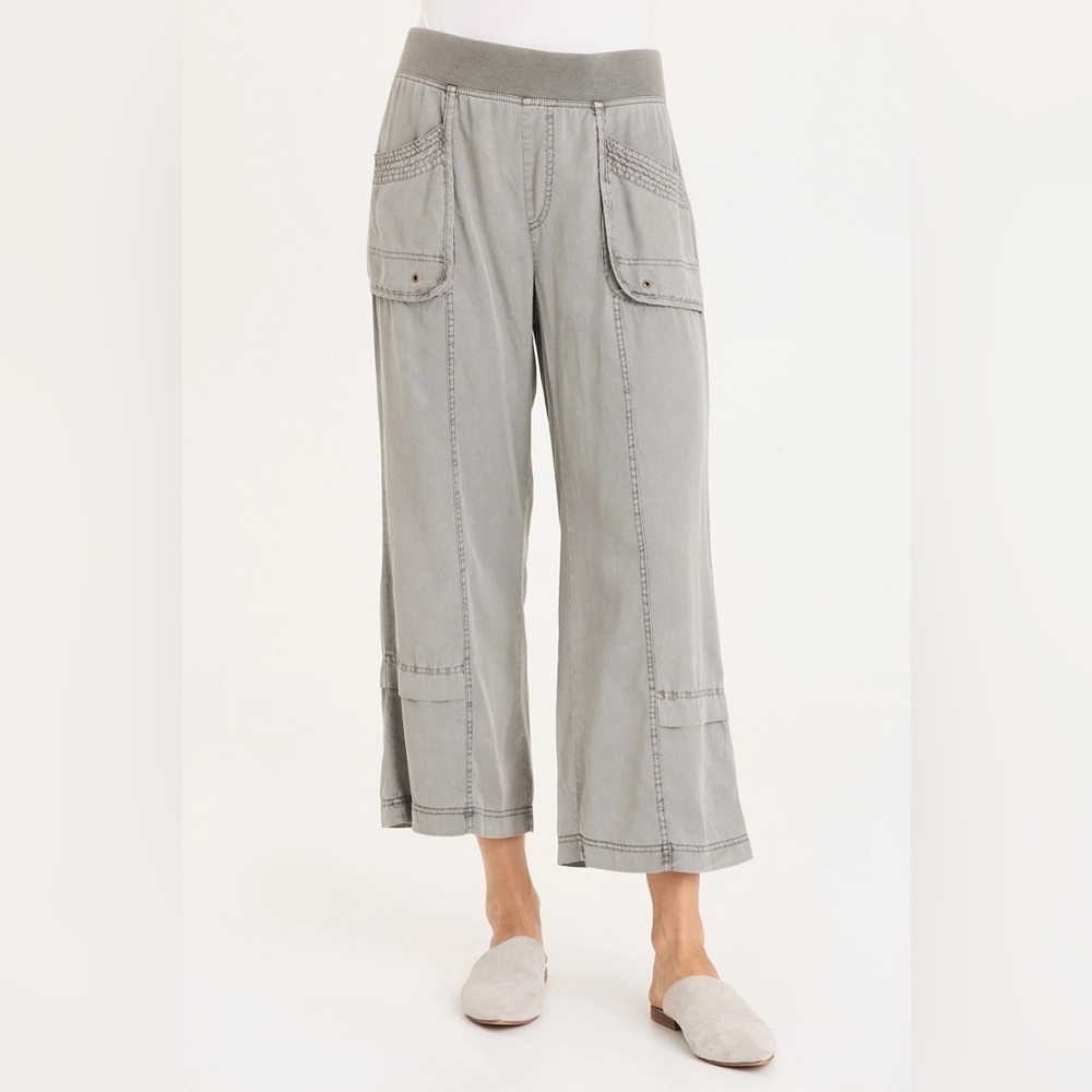 XCVI
MALLIS PULL-ON TWILL GAUCHO PANT
 In Magnetic Grey Pigment